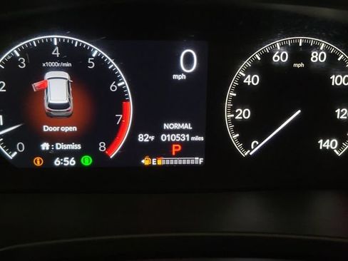 Used 2025 Honda Pilot EX-L image 2