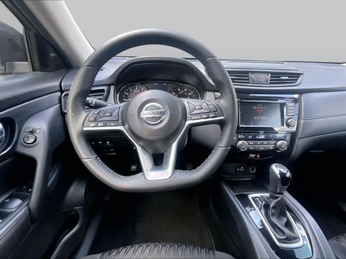 Used 2019 Nissan Rogue SV FWD image 6