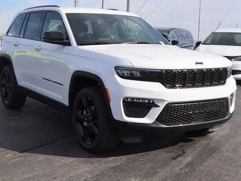 New 2025 Jeep Grand Cherokee Limited w/ Black Appearance Package image 1