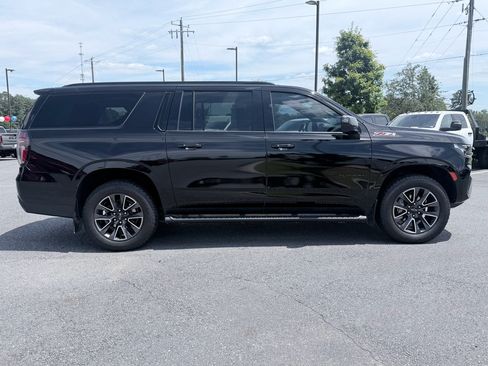 Used 2022 Chevrolet Suburban Z71 AWD/4WD image 4