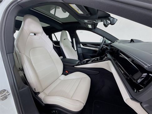 New 2026 Porsche Panamera image 30
