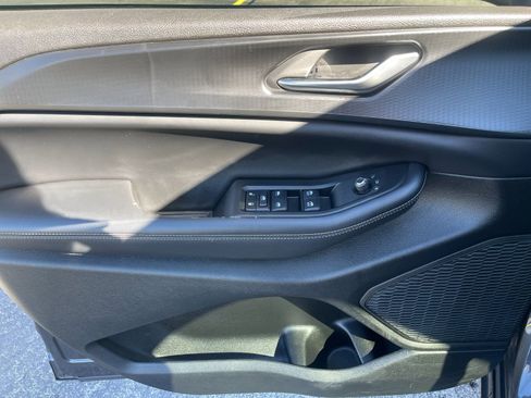 Used 2024 Jeep Grand Cherokee L Laredo w/ Luxury Tech Group I image 12