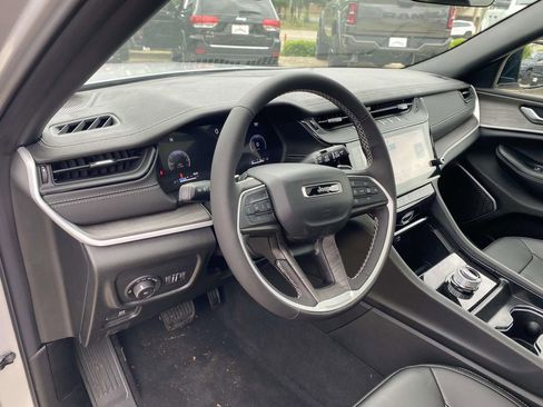 New 2026 Jeep Grand Cherokee Limited w/ Limited Altitude Package RWD image 18