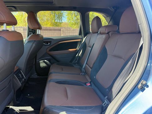 Used 2025 Subaru Forester Touring w/ Popular Package - Touring AWD/4WD image 9