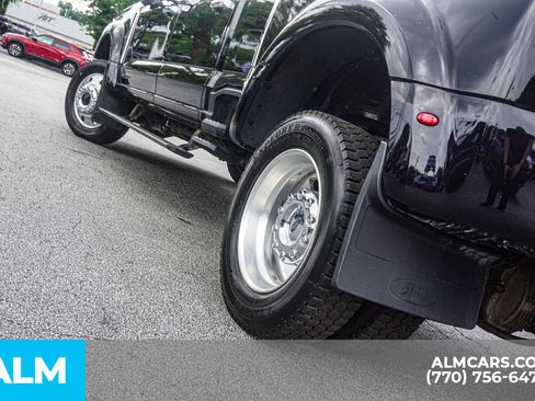 Used 2023 Ford F450 Platinum w/ FX4 Off-Road Package AWD/4WD image 9