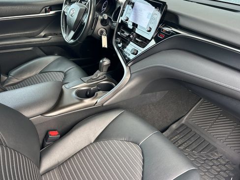 Certified 2021 Toyota Camry SE image 15