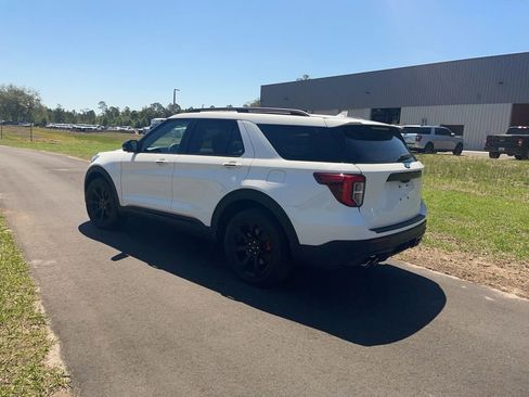 Used 2023 Ford Explorer ST w/ Equipment Group 401A AWD/4WD image 3