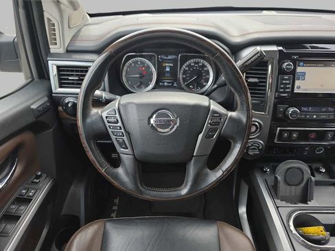 Used 2018 Nissan Titan Platinum Reserve w/ Platinum Utility Package image 12