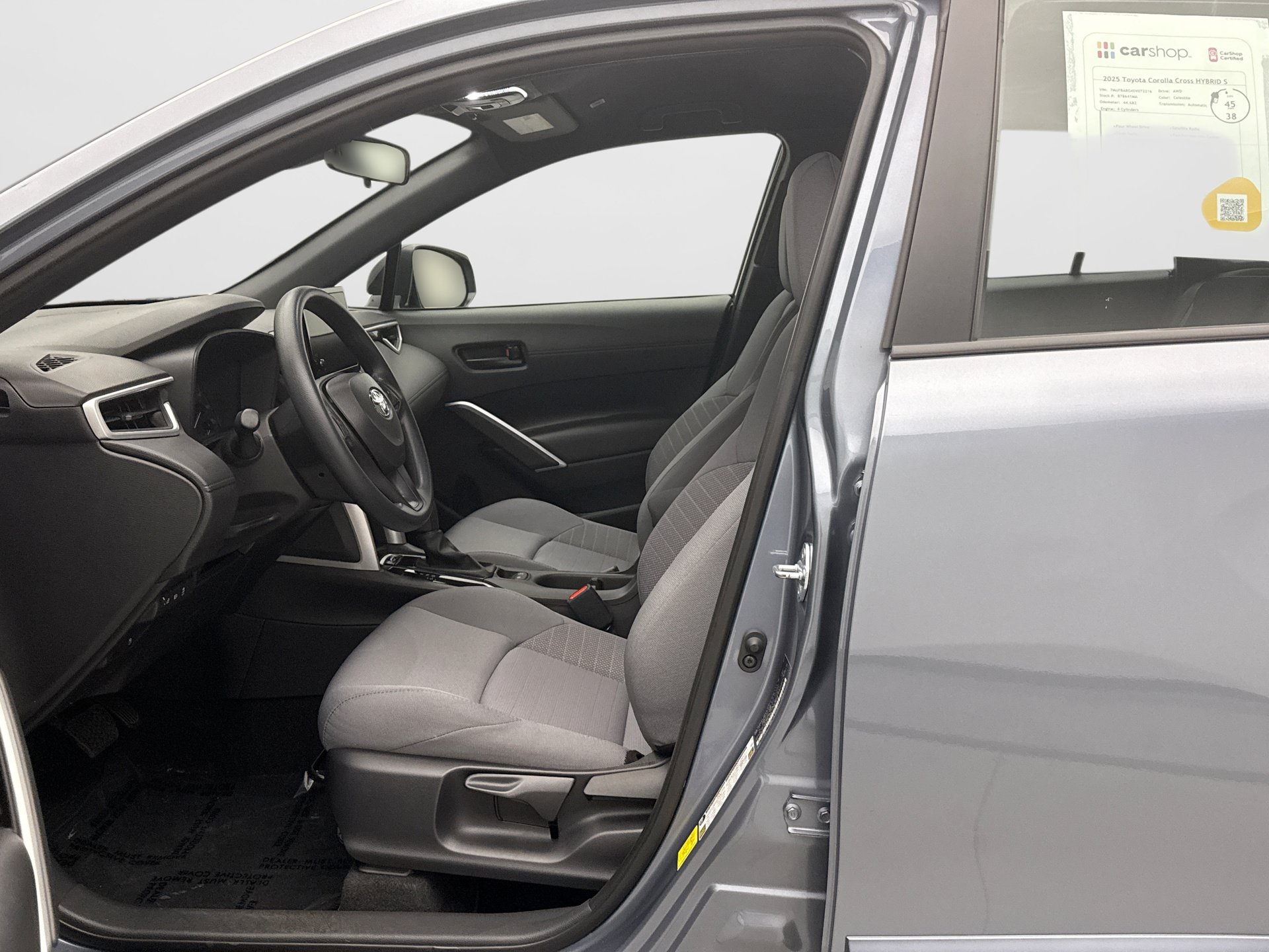 Used 2025 Toyota Corolla Cross AWD Hybrid image 11