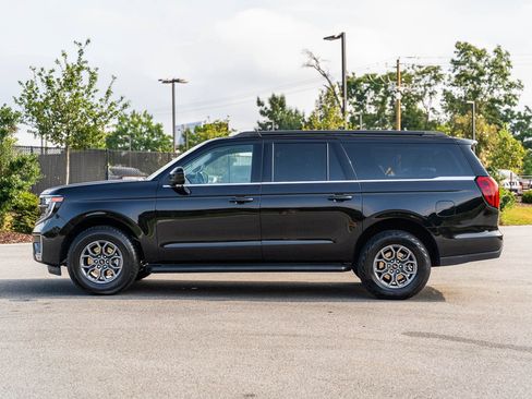 Used 2025 Ford Expedition Max Active RWD image 4