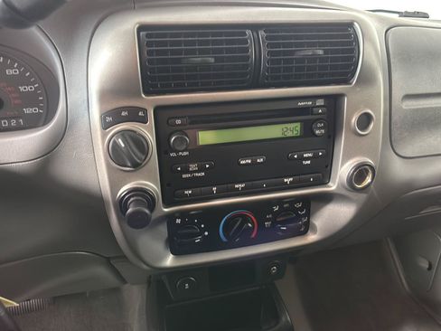 Used 2011 Ford Ranger XLT AWD/4WD image 29
