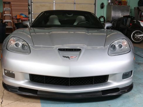 Used 2011 Chevrolet Corvette Grand Sport w/ Preferred Equipment Group RWD image 21