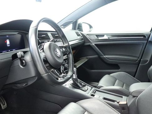 Used 2019 Volkswagen Golf R 4-Door image 23