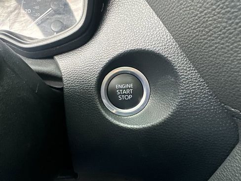 Certified 2023 Toyota Corolla Cross LE w/ Moonroof Package image 33