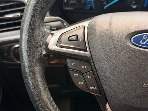 Used 2024 Ford Edge SEL AWD/4WD image 25