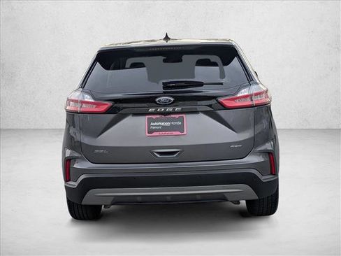 Used 2023 Ford Edge SEL image 7
