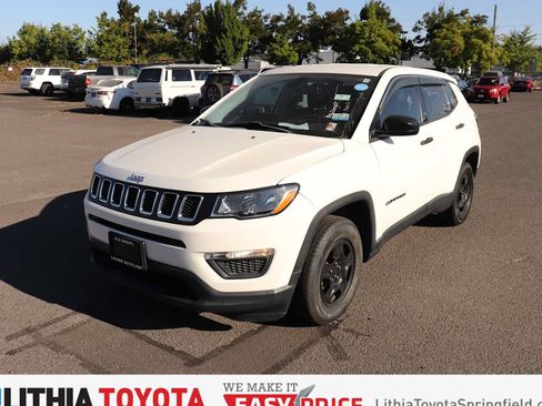 Used 2018 Jeep Compass Sport FWD image 1
