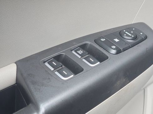 Used 2018 Kia Sportage LX image 25