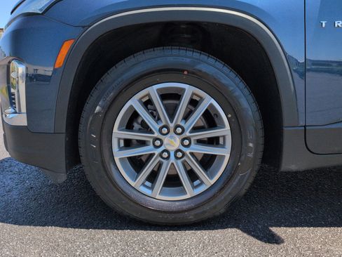 Used 2023 Chevrolet Traverse LT AWD/4WD image 33