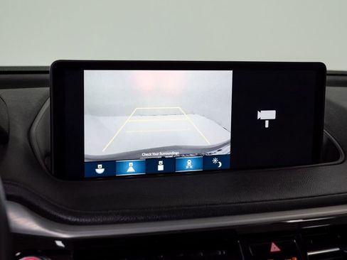 Used 2023 Acura MDX SH-AWD image 15