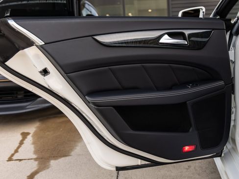 Used 2016 Mercedes-Benz CLS 400 image 26