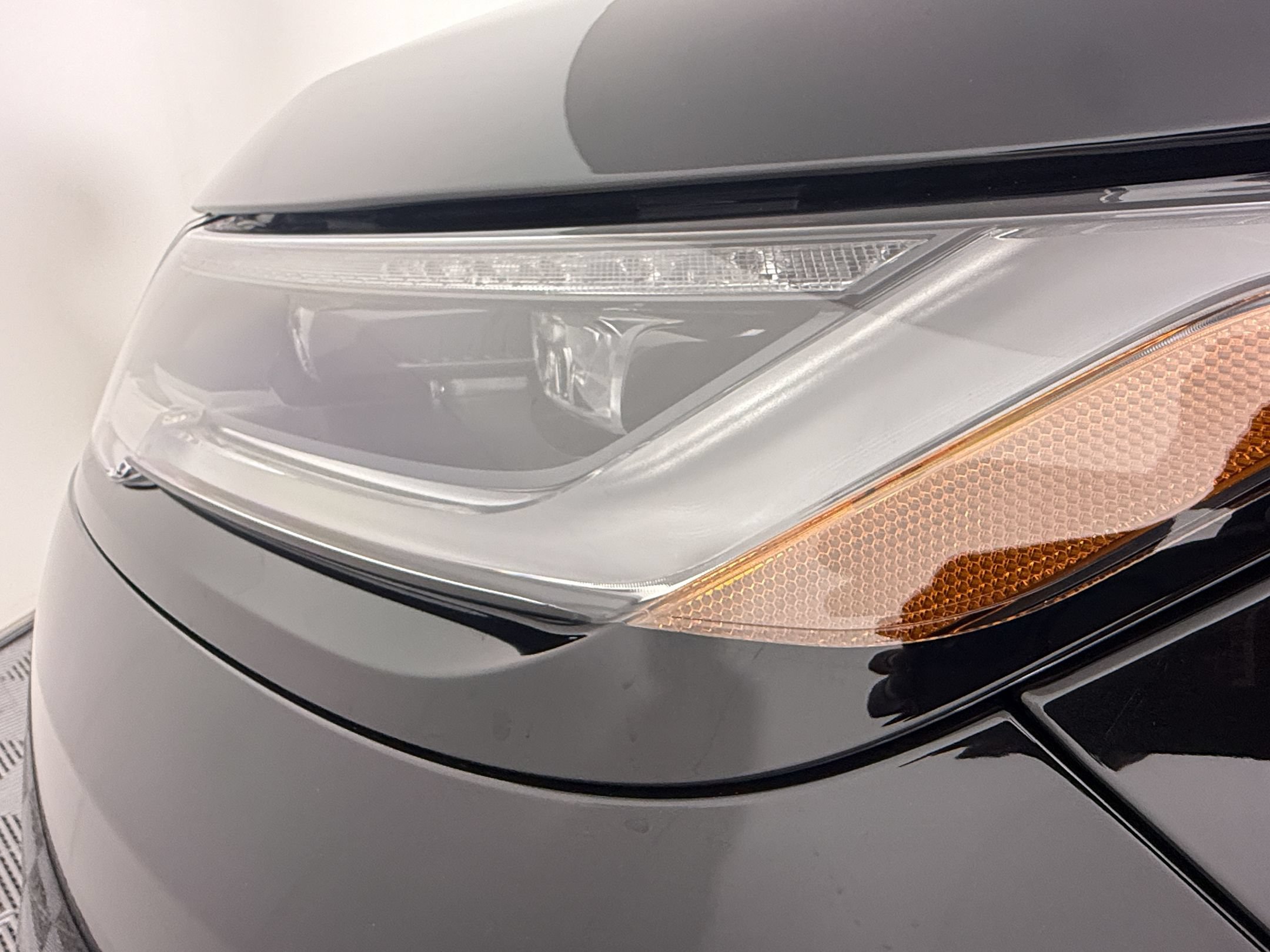 New 2026 Land Rover Range Rover Velar S AWD/4WD image 12