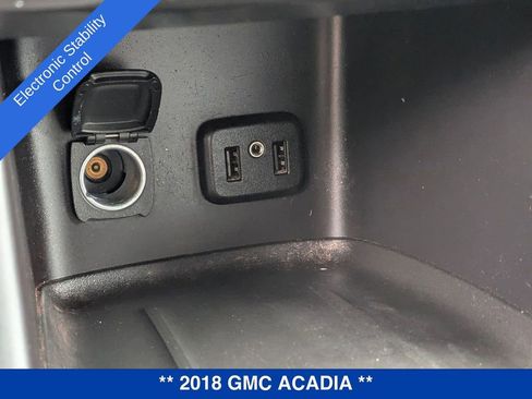 Used 2018 GMC Acadia SLT image 33
