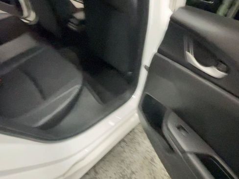Used 2019 Honda Civic Sport image 25