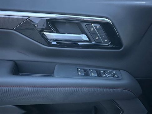 New 2026 Chevrolet Suburban RST w/ RST Capability Package image 11