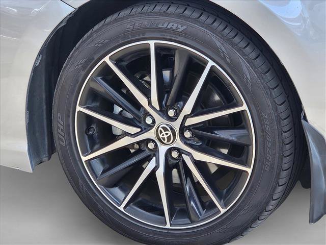 Used 2021 Toyota Camry SE FWD image 6