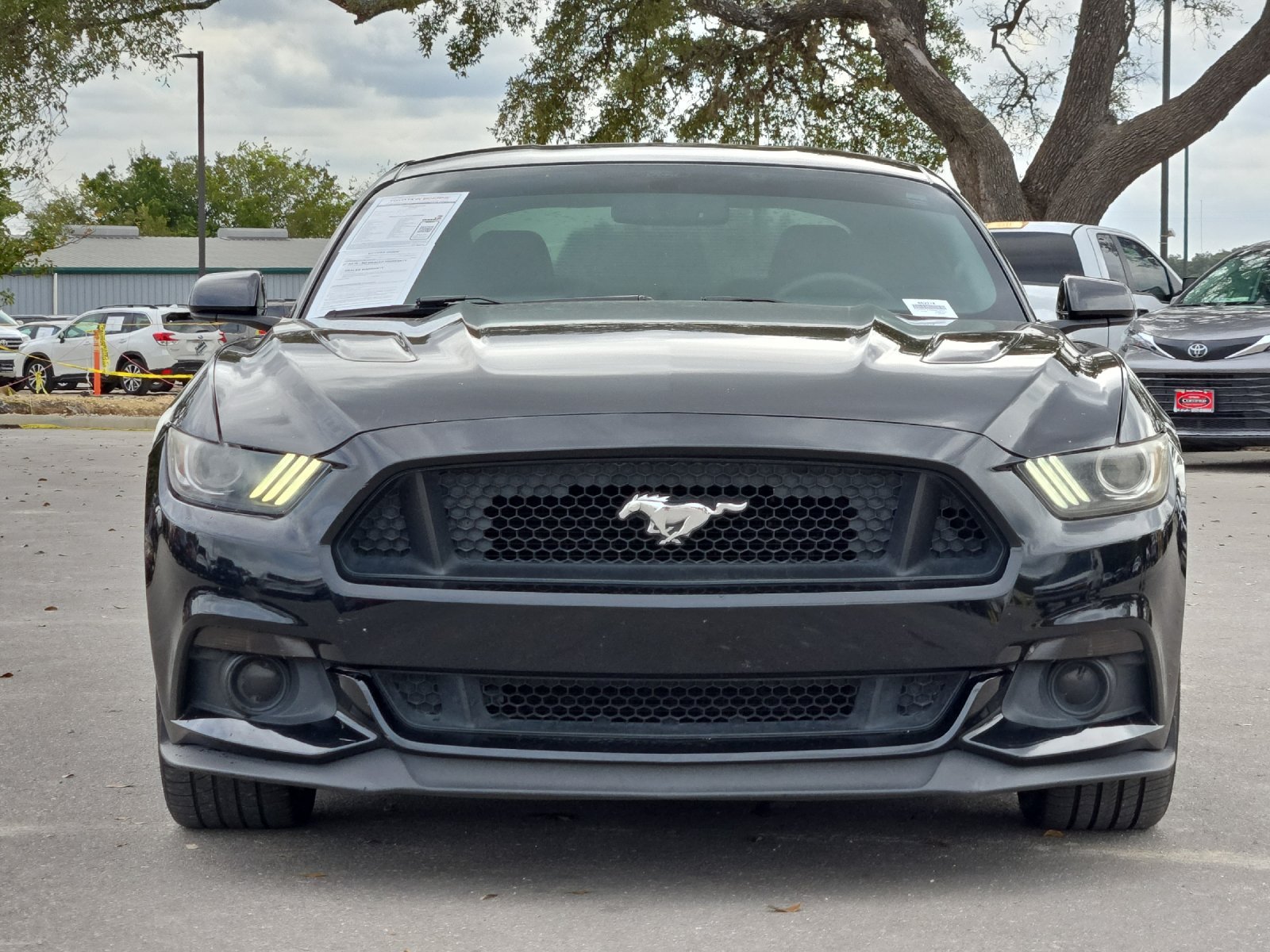 Used 2017 Ford Mustang GT w/ GT Performance Package RWD image 8
