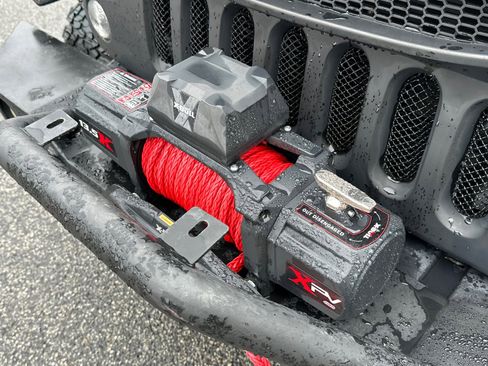 Used 2016 Jeep Wrangler Unlimited Sport w/ Connectivity Group image 12