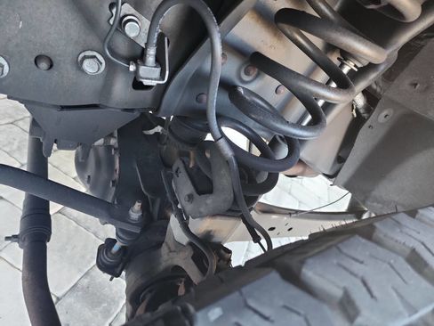 Used 2016 Ford F250 Lariat w/ Lariat Interior Package image 26