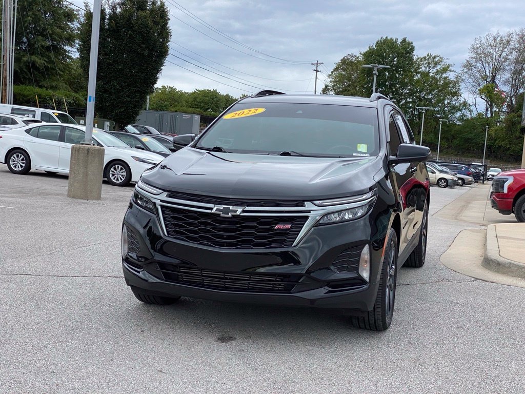 Used 2022 Chevrolet Equinox RS w/ RS Leather Package AWD/4WD image 3