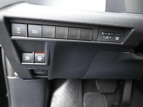 New 2026 Toyota Sienna XLE FWD image 11