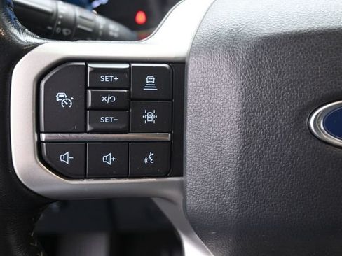 Used 2023 Ford Expedition XLT RWD image 23