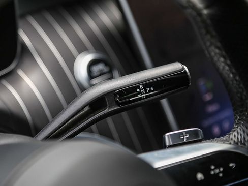 Used 2023 Mercedes-Benz C 300 Sedan w/ AMG Line w/ Night Package image 18