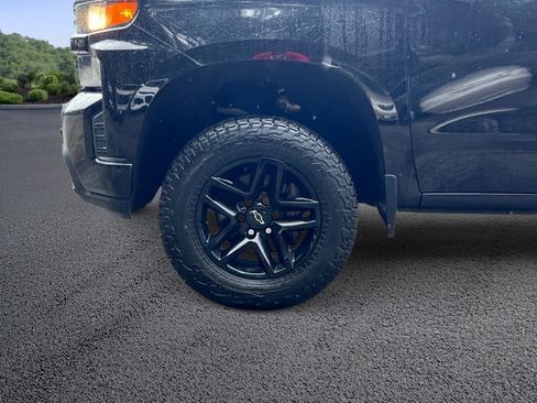 Certified 2020 Chevrolet Silverado 1500 Custom Trail Boss w/ Custom Convenience Package AWD/4WD image 11