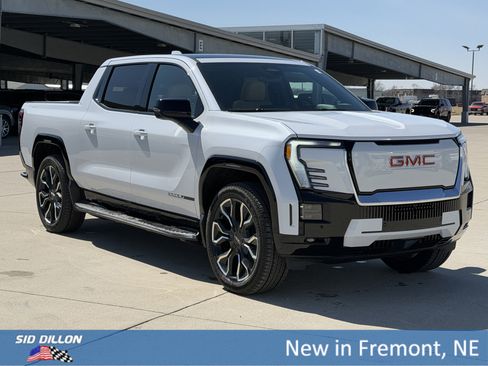 New 2026 GMC Sierra EV Denali AWD/4WD image 2