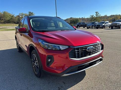New 2026 Ford Escape PHEV image 6
