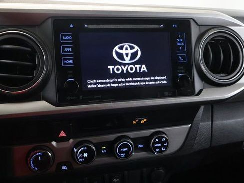Used 2018 Toyota Tacoma SR5 image 19