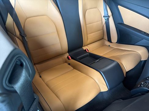 Used 2017 Mercedes-Benz E 400 4MATIC Coupe image 25