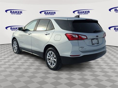 Used 2020 Chevrolet Equinox LS w/ LS Convenience Package image 5