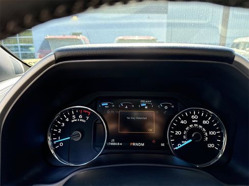 Used 2020 Ford F150 Lariat w/ Equipment Group 502A Luxury image 29