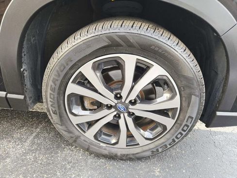 Used 2020 Subaru Forester Limited image 17