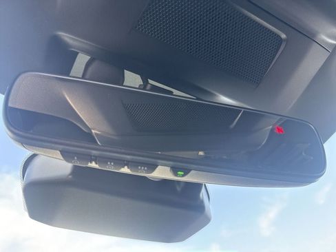 New 2026 Subaru Outback Premium image 31