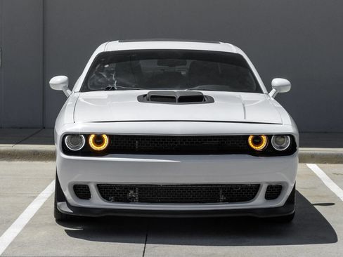 Used 2020 Dodge Challenger R/T w/ Blacktop Package RWD image 5