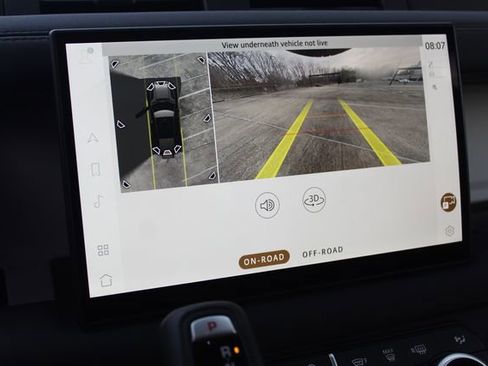 Used 2025 Land Rover Defender 110 X-Dynamic SE image 20