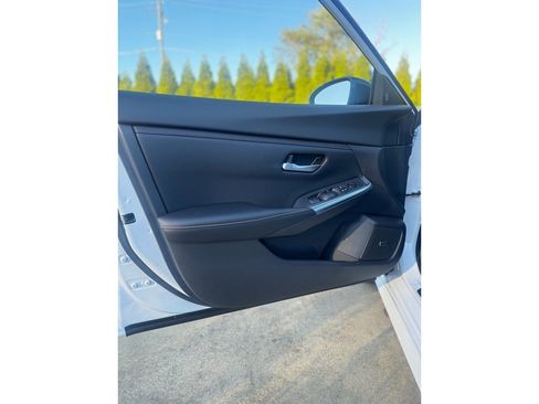 New 2025 Nissan Sentra SR w/ SR Premium Package image 14