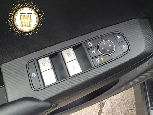 Used 2024 Mitsubishi Outlander SE image 12